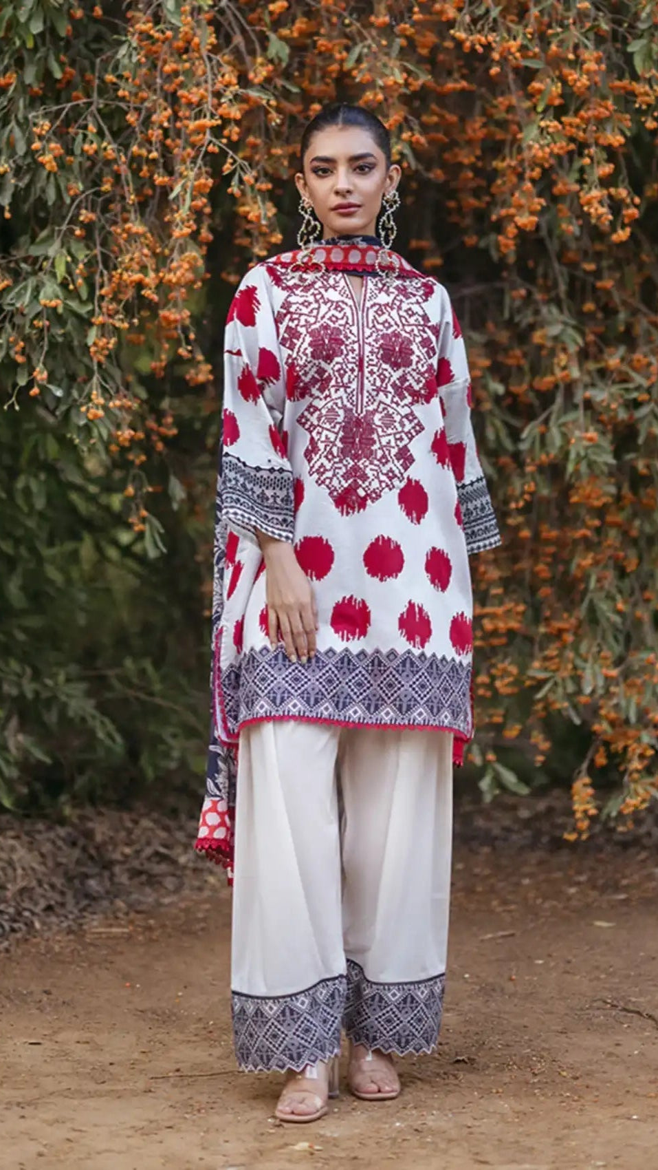LAWN 3PC Allover Lawn Digital Print Suit (Embroidered Sleeves patch) EMBROIDERED D-LACE) Same Print Dupatta & Trouser D-1588
