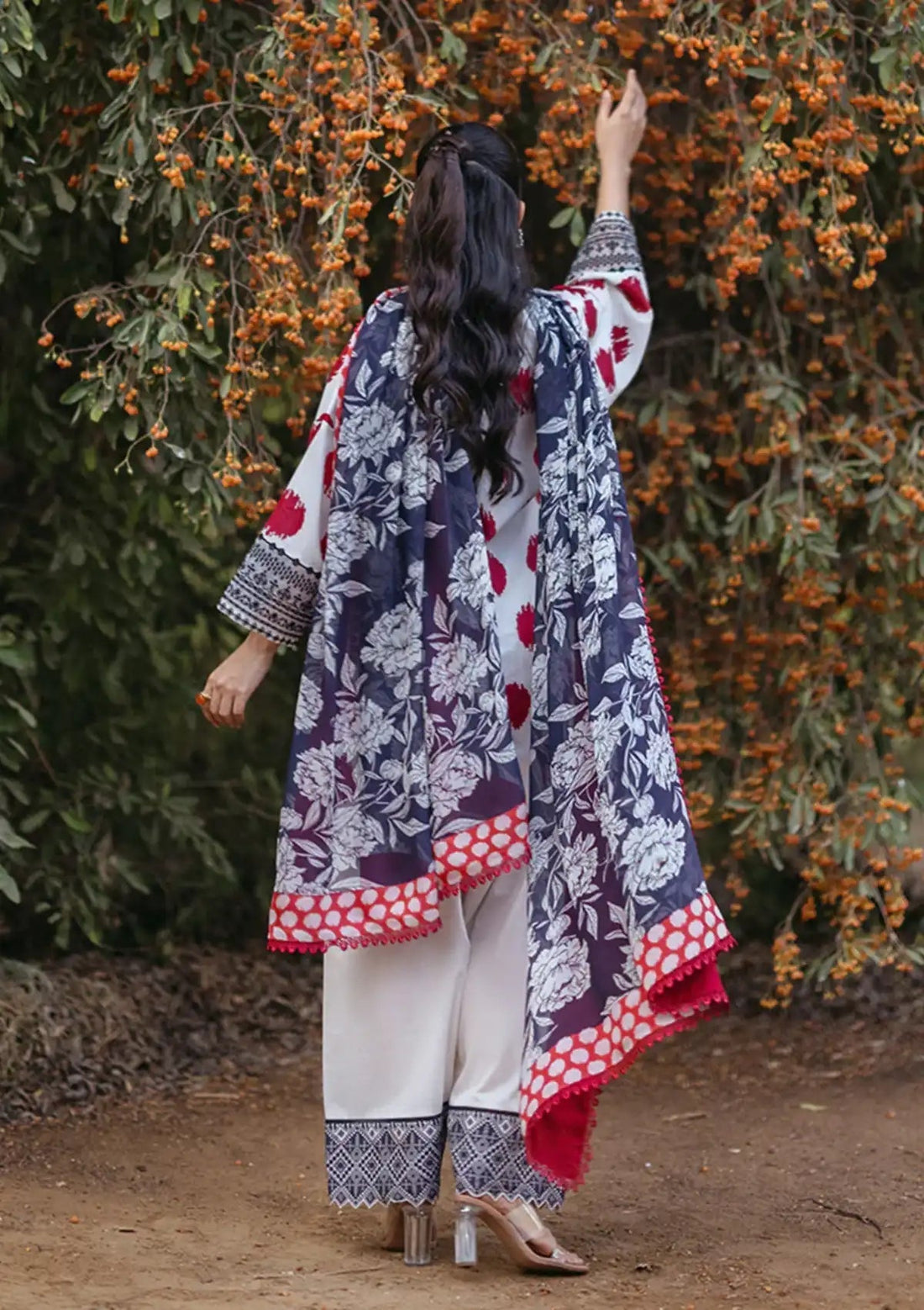 LAWN 3PC Allover Lawn Digital Print Suit (Embroidered Sleeves patch) EMBROIDERED D-LACE) Same Print Dupatta & Trouser D-1588