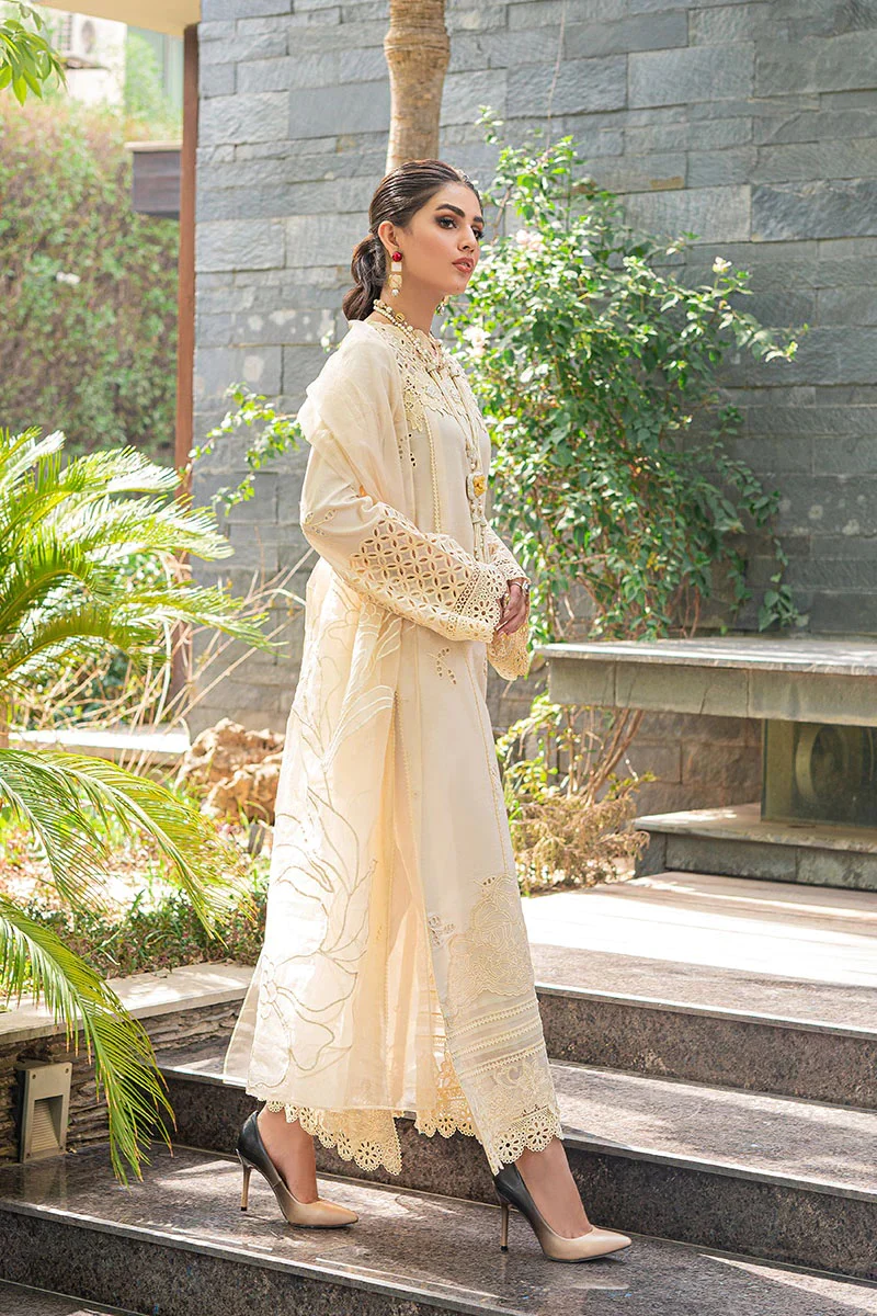 EMBROIDERED 3PC LAWN DRESS WITH EMBROIDERED ORGANZA DUPATTA 109
