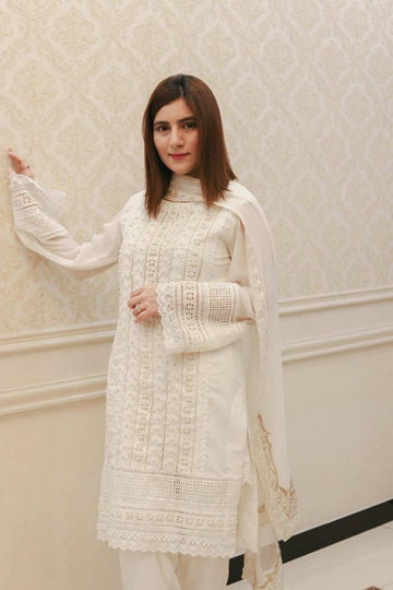 LAWN 3PC EMBROIDERED SHIRT PLAIN TROUSER (D-PATCH ) CHIFFON EMBORIDED DUPATA D-152