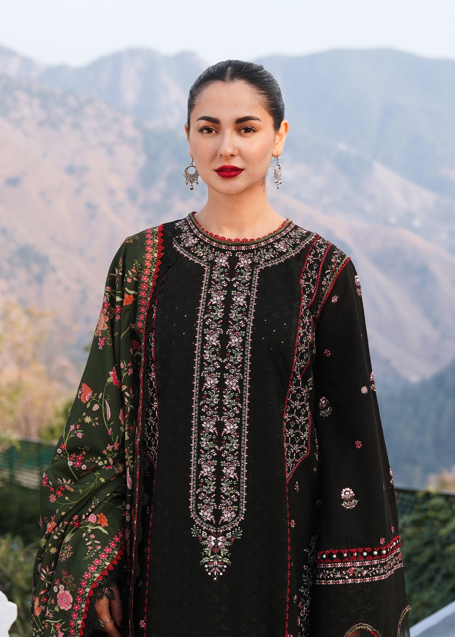 DANAK EMBROIDERED SHIRT PRINTED WOOL SHAWL AND PLAIN TROUSER