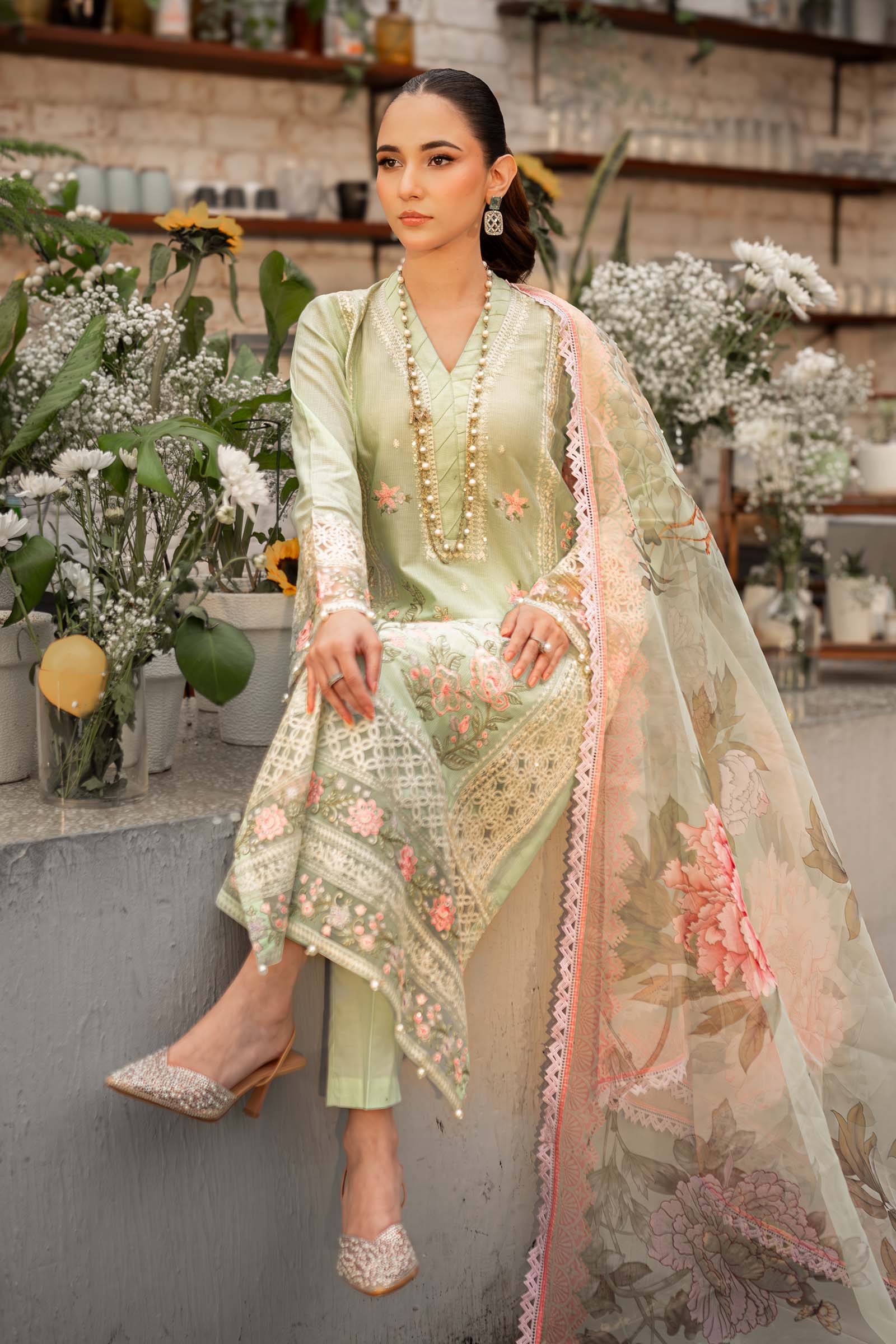 LAWN 3 PIECE EMBROIDERED DOBBY LAWN SUIT |D-1165