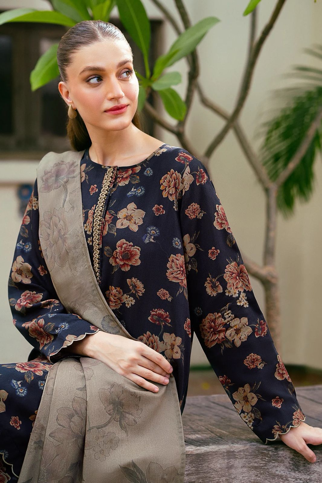 LAWN 3PC Allover Lawn Digital Print Suit (Embroidered Sleeves patch) EMBROIDERED D-LACE) Same Print Dupatta & Trouser D-1518